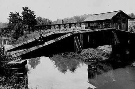 Old foot bridge over the Ohio Canal at Roscoe Ohio, 1935